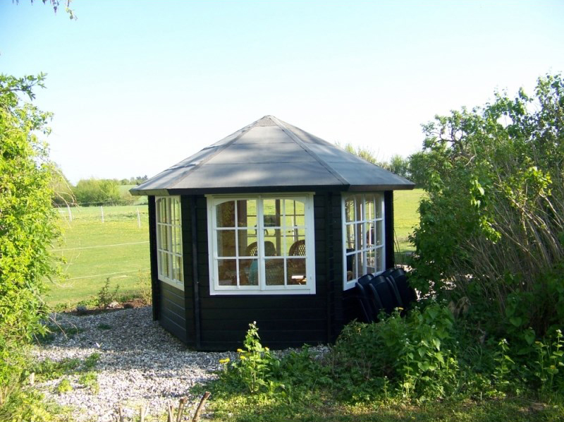 Pavillion i træ